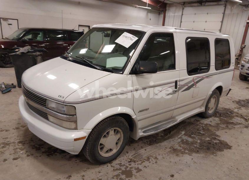 Photo 2 of 1998 Chevrolet Astro UPFITTER PKG. (VIN 1GBDM19W1WB121821)