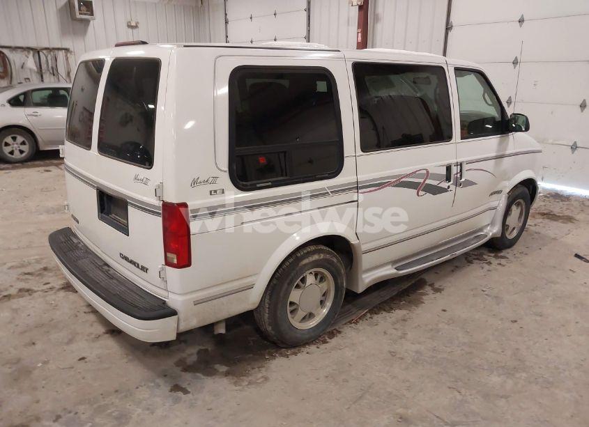 Photo 4 of 1998 Chevrolet Astro UPFITTER PKG. (VIN 1GBDM19W1WB121821)