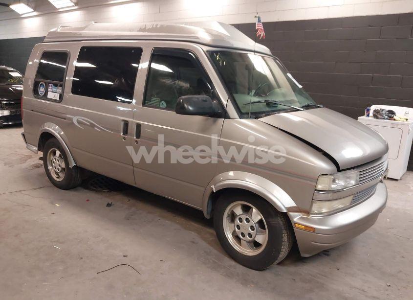 2003 Chevrolet Astro UPFITTER (VIN 1GBDM19X53B129344) main photo