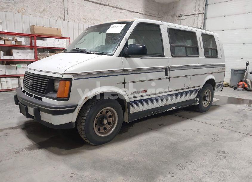 Photo 2 of 1994 Chevrolet Astro (VIN 1GBDM19Z0RB167297)
