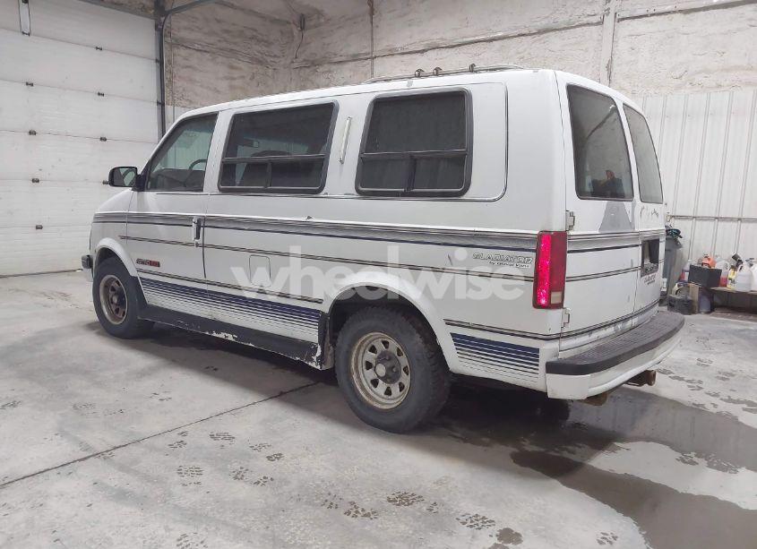 Photo 3 of 1994 Chevrolet Astro (VIN 1GBDM19Z0RB167297)