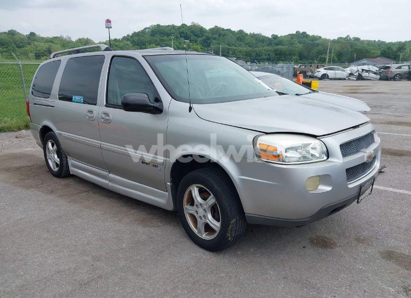 2006 Chevrolet Uplander LT (VIN 1GBDV13L96D199392) main photo