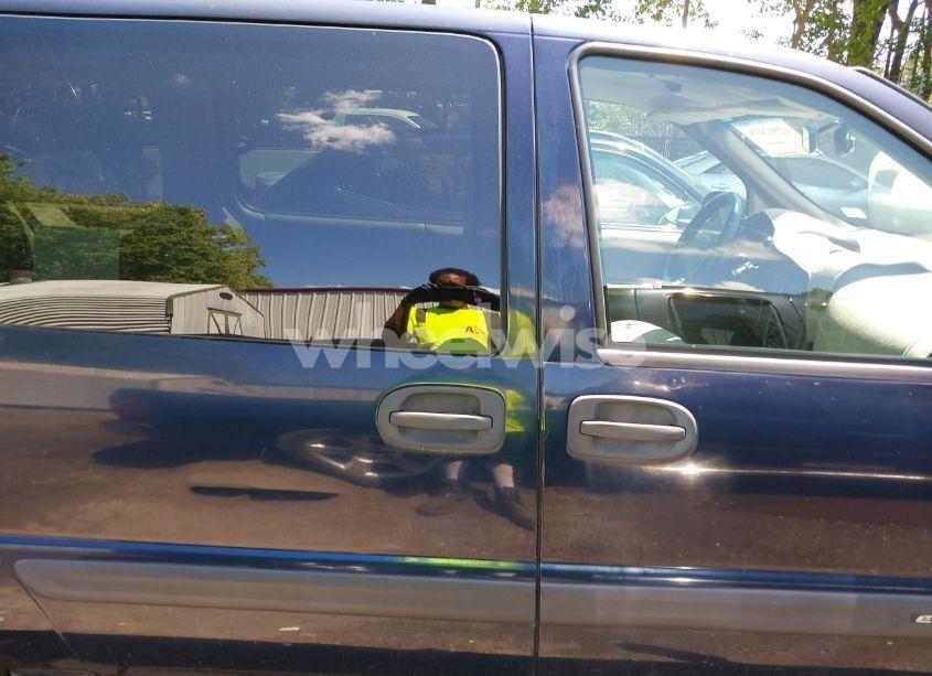 Photo 13 of 2004 Chevrolet Venture PLUS (VIN 1GBDX23E24D186997)