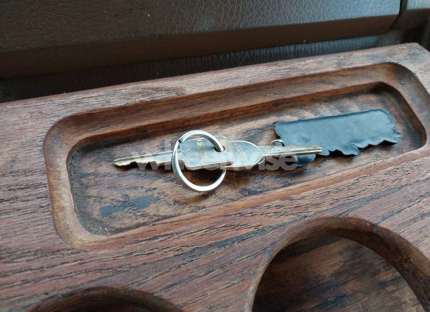 Photo 11 of 1983 Chevrolet G20 (VIN 1GBEG25F7D7182839)