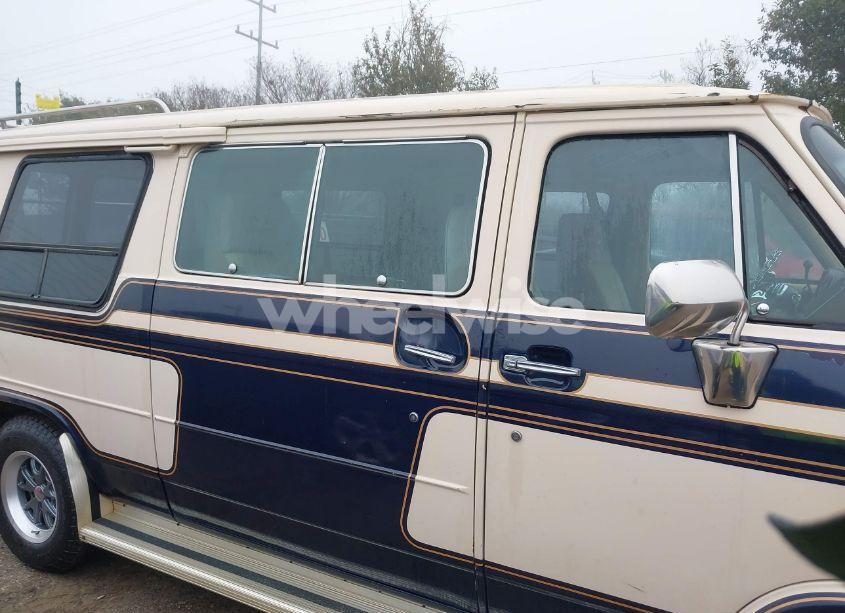 Photo 13 of 1983 Chevrolet G20 (VIN 1GBEG25F7D7182839)