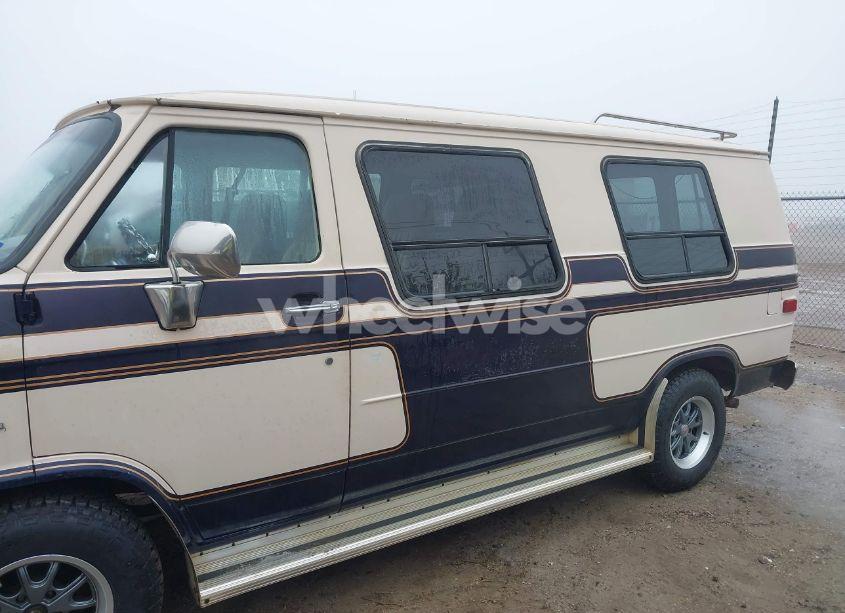 Photo 14 of 1983 Chevrolet G20 (VIN 1GBEG25F7D7182839)