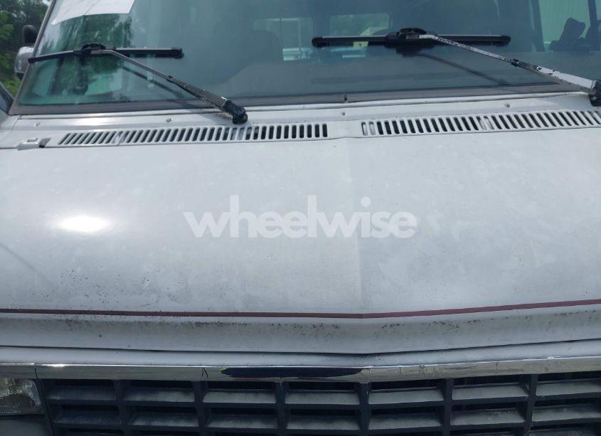 Photo 10 of 1995 Chevrolet G20 (VIN 1GBEG25H2SF139482)