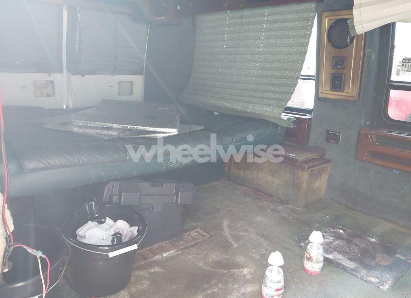 Photo 8 of 1995 Chevrolet G20 (VIN 1GBEG25K7SF203432)