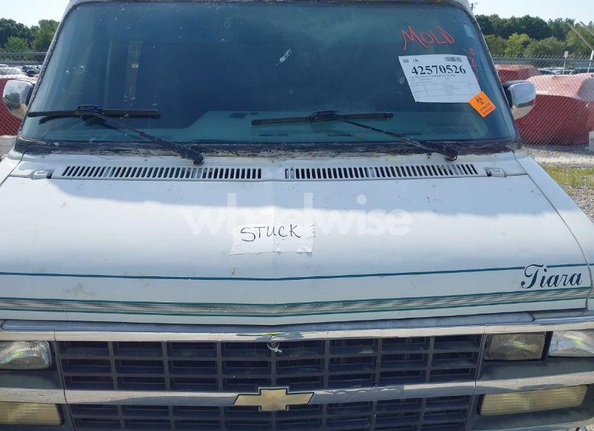 Photo 9 of 1995 Chevrolet G20 (VIN 1GBEG25K7SF203432)