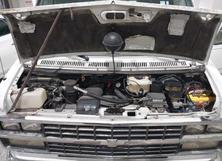 Photo 10 of 1995 Chevrolet G20 (VIN 1GBEG25KXSF110713)