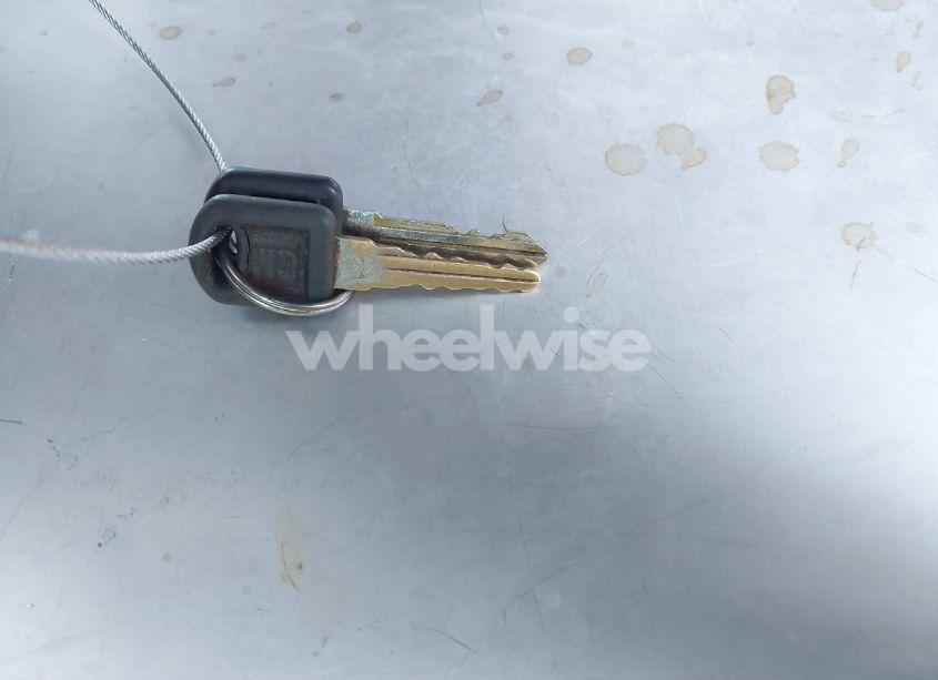 Photo 11 of 1996 Chevrolet Gmt-400 K1500 (VIN 1GBEK19R6TE161780)