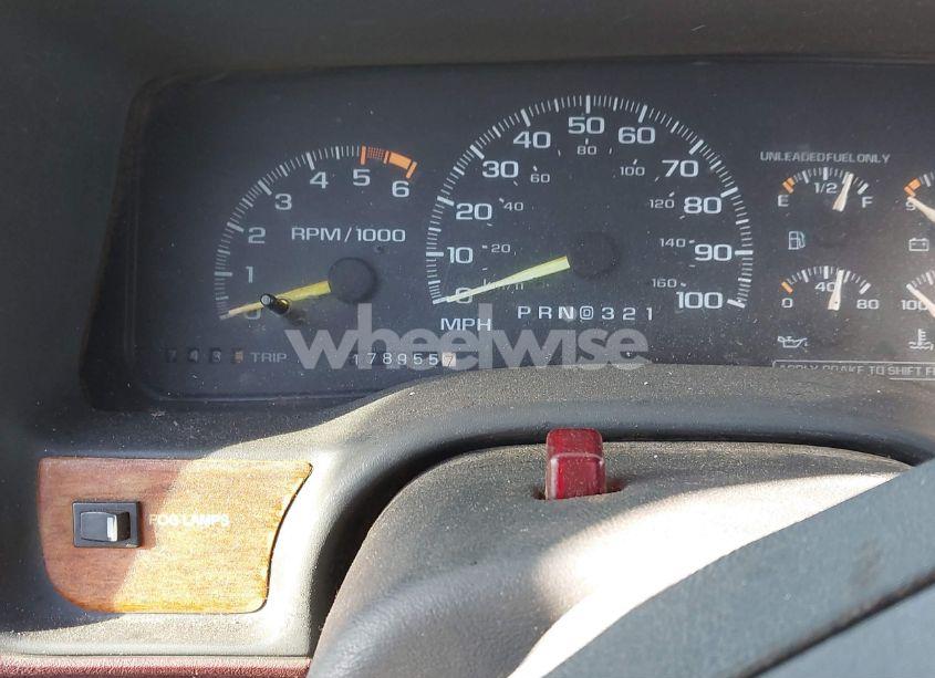 Photo 16 of 1996 Chevrolet Gmt-400 K1500 (VIN 1GBEK19R6TE161780)