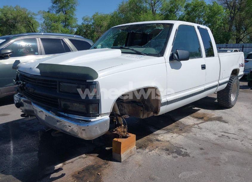 Photo 2 of 1997 Chevrolet K1500 FLEETSIDE (VIN 1GBEK19R7VE104975)