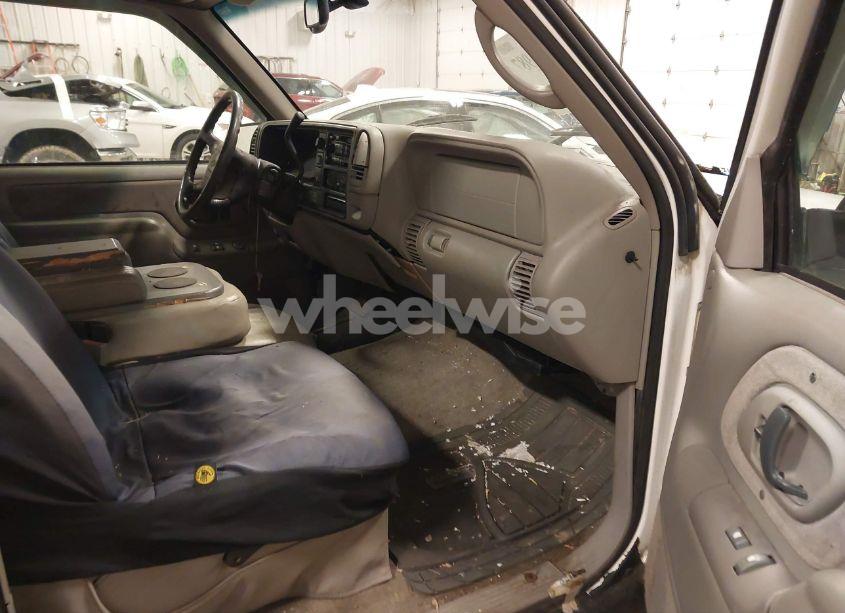 Photo 5 of 1997 Chevrolet K1500 FLEETSIDE (VIN 1GBEK19R8VE108209)