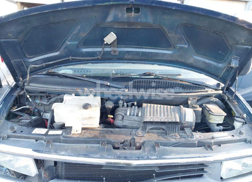 Photo 10 of 2002 Chevrolet Express (VIN 1GBFG15M421125415)