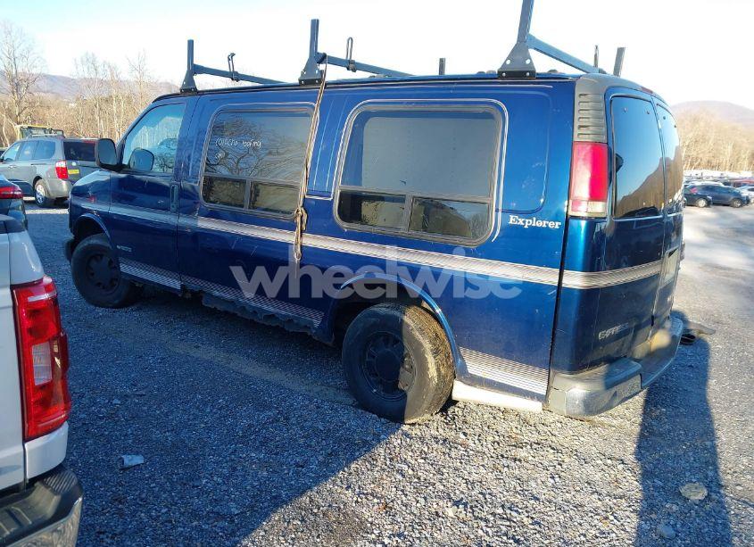Photo 3 of 2002 Chevrolet Express (VIN 1GBFG15M421125415)