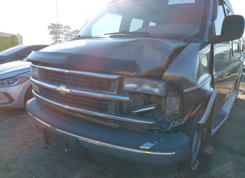 Photo 6 of 2002 Chevrolet Express (VIN 1GBFG15M421163288)