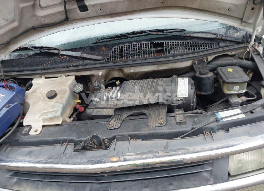 Photo 10 of 2002 Chevrolet Express (VIN 1GBFG15MX21125029)