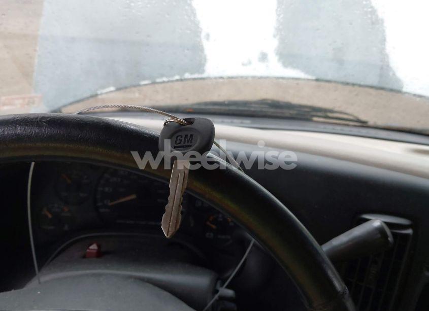 Photo 11 of 2002 Chevrolet Express (VIN 1GBFG15MX21125029)