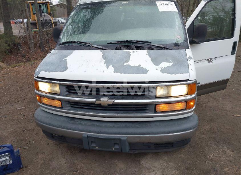 Photo 6 of 2002 Chevrolet Express (VIN 1GBFG15MX21125029)
