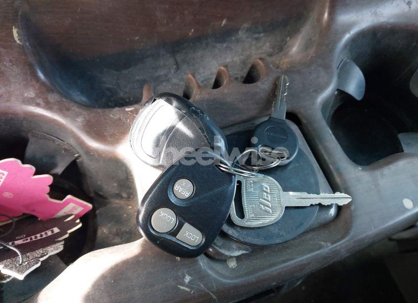 Photo 11 of 2002 Chevrolet Express (VIN 1GBFG15R021183484)