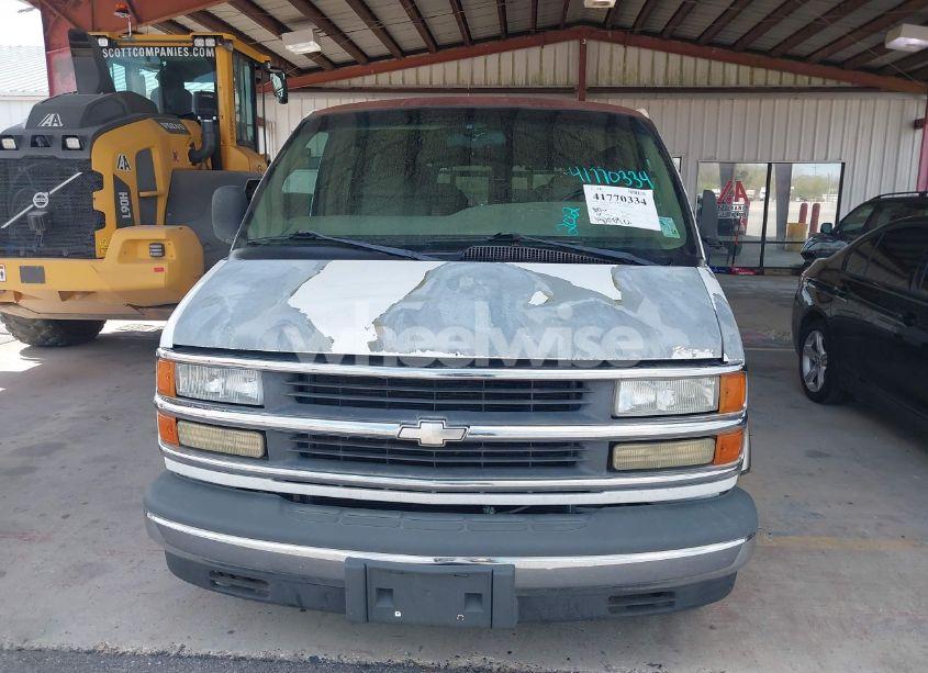 Photo 6 of 2002 Chevrolet Express (VIN 1GBFG15R021225474)