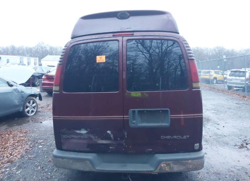 Photo 15 of 2002 Chevrolet Express (VIN 1GBFG15R021231243)