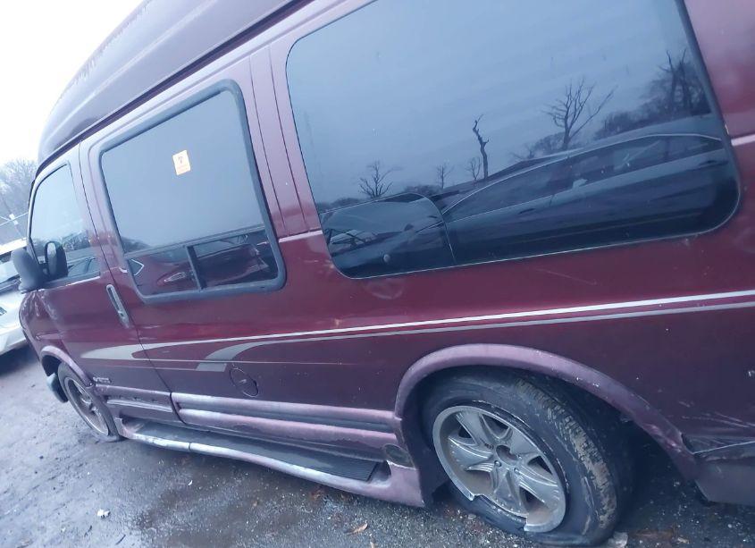 Photo 6 of 2002 Chevrolet Express (VIN 1GBFG15R021231243)