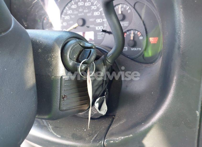 Photo 11 of 1998 Chevrolet Chevy VAN G1500 (VIN 1GBFG15R3W1081358)