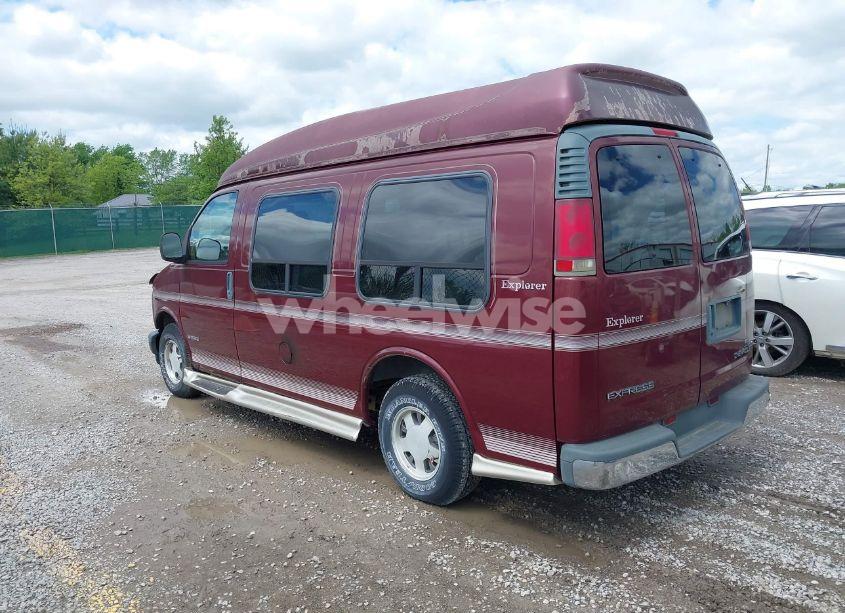Photo 3 of 2001 Chevrolet Express UPFITTER (VIN 1GBFG15R411217392)
