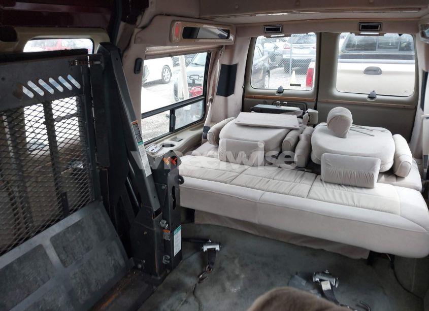 Photo 8 of 2001 Chevrolet Express UPFITTER (VIN 1GBFG15R411217392)