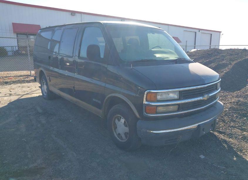 2000 Chevrolet Express UPFITTER PKG. (VIN 1GBFG15R6Y1173065) main photo