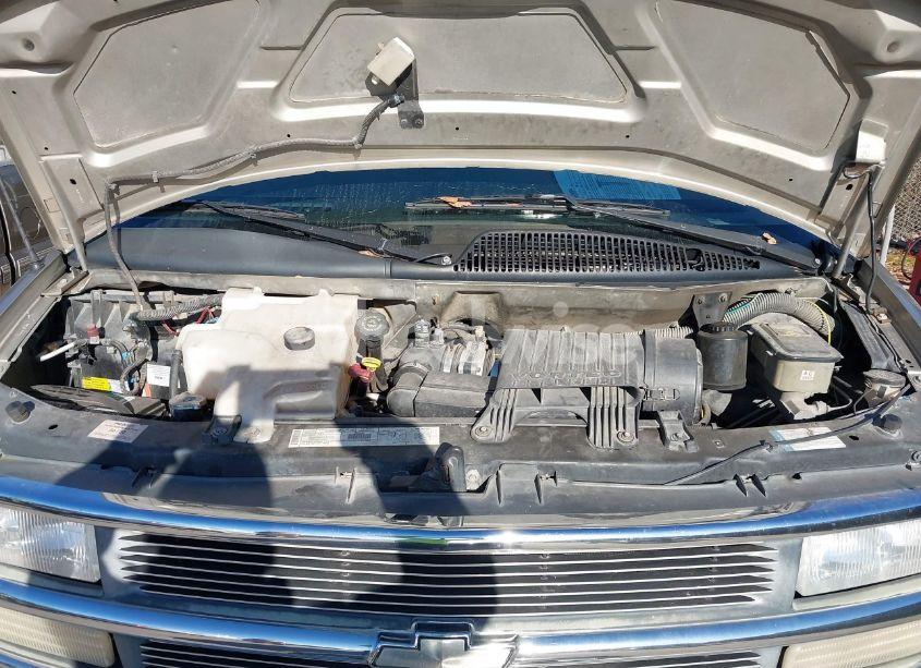 Photo 10 of 2001 Chevrolet Express UPFITTER (VIN 1GBFG15R711164624)