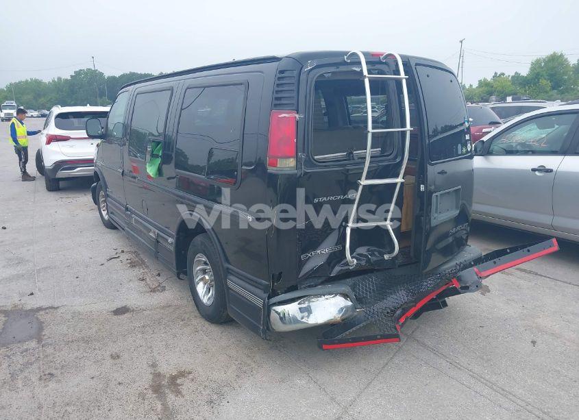 Photo 3 of 2002 Chevrolet Express G1500 (VIN 1GBFG15R821221060)