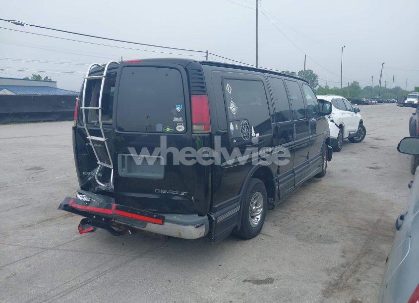 Photo 4 of 2002 Chevrolet Express G1500 (VIN 1GBFG15R821221060)