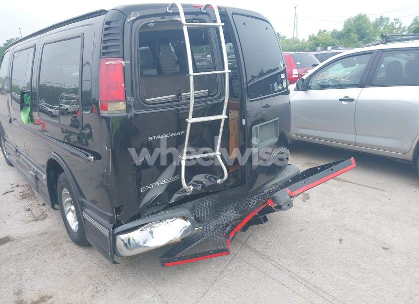 Photo 5 of 2002 Chevrolet Express G1500 (VIN 1GBFG15R821221060)
