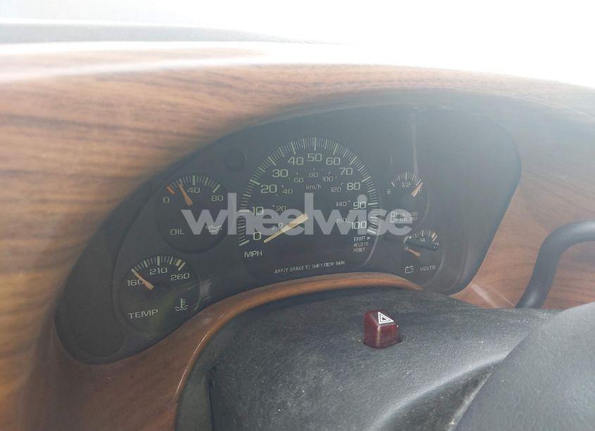 Photo 6 of 2002 Chevrolet Express G1500 (VIN 1GBFG15R821221060)