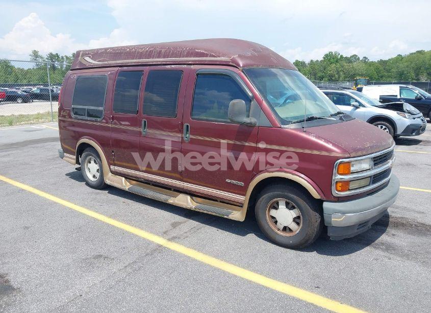 1997 Chevrolet Chevy VAN YF7 UPFITTER PKG. (VIN 1GBFG15RXV1019275) main photo