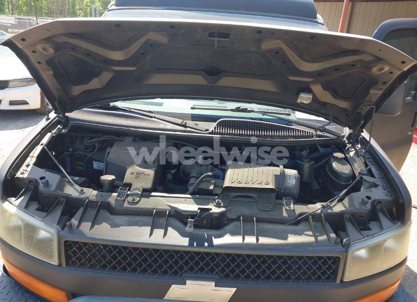 Photo 10 of 2003 Chevrolet Express UPFITTER (VIN 1GBFG15T031169940)