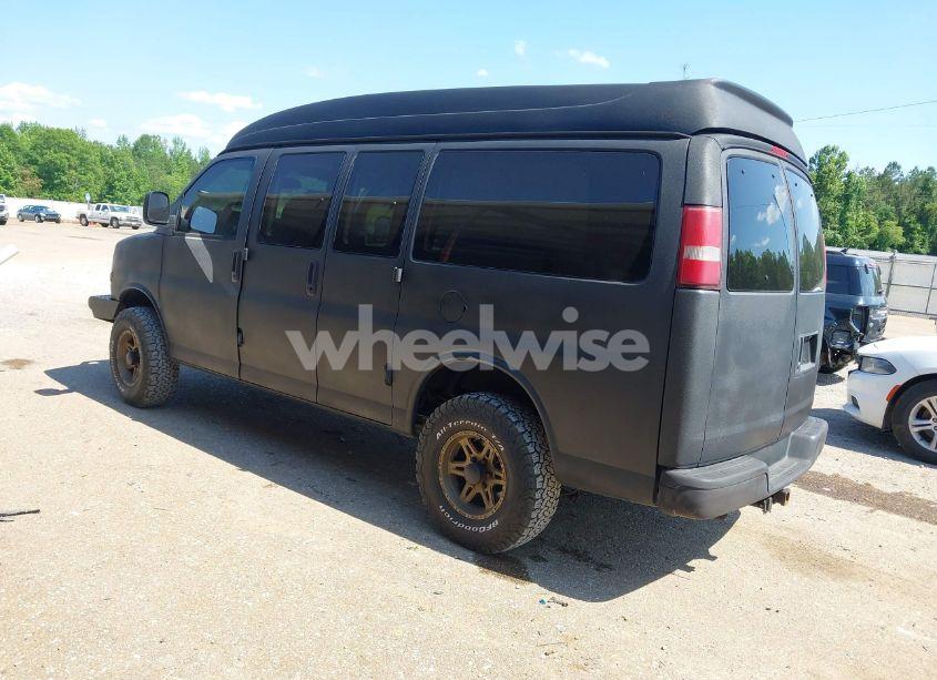 Photo 3 of 2003 Chevrolet Express UPFITTER (VIN 1GBFG15T031169940)