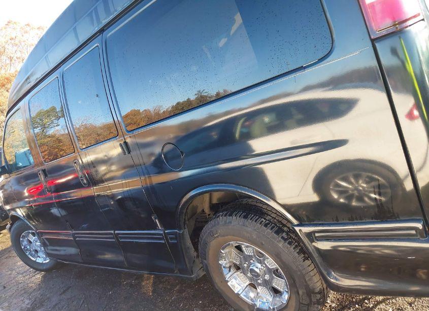 Photo 14 of 2005 Chevrolet Express UPFITTER (VIN 1GBFG15T051162053)