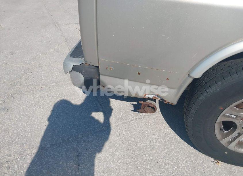 Photo 13 of 2003 Chevrolet Express UPFITTER (VIN 1GBFG15T131188593)