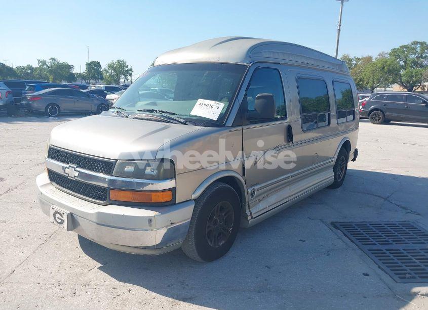 Photo 2 of 2003 Chevrolet Express UPFITTER (VIN 1GBFG15T131188593)