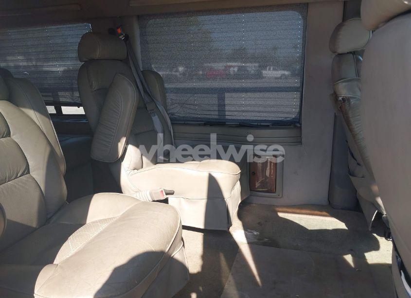 Photo 8 of 2003 Chevrolet Express UPFITTER (VIN 1GBFG15T131188593)