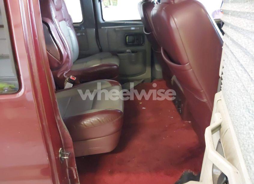 Photo 8 of 2003 Chevrolet Express UPFITTER (VIN 1GBFG15T331162139)