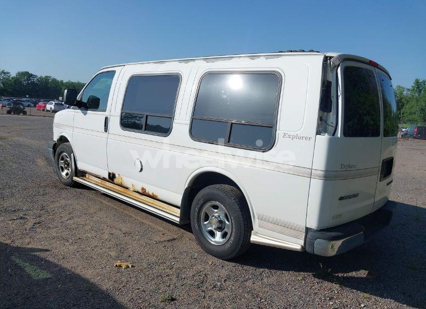 Photo 3 of 2003 Chevrolet Express UPFITTER (VIN 1GBFG15T431189253)