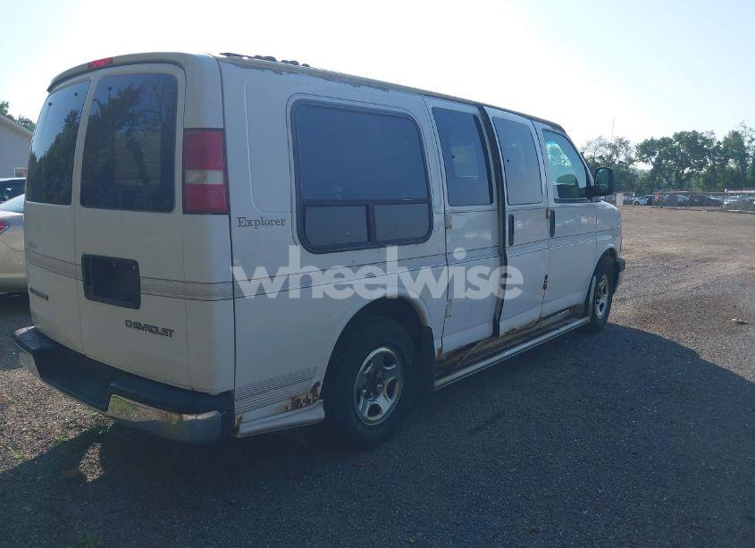 Photo 4 of 2003 Chevrolet Express UPFITTER (VIN 1GBFG15T431189253)