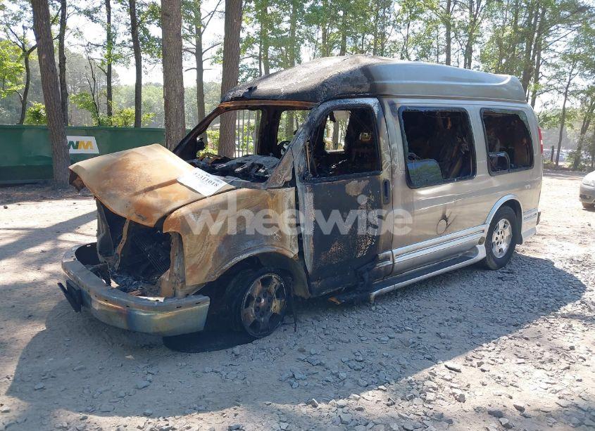 Photo 2 of 2003 Chevrolet Express UPFITTER (VIN 1GBFG15T531101326)