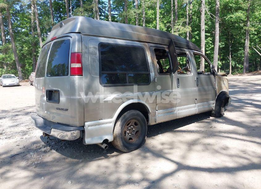 Photo 4 of 2003 Chevrolet Express UPFITTER (VIN 1GBFG15T531101326)