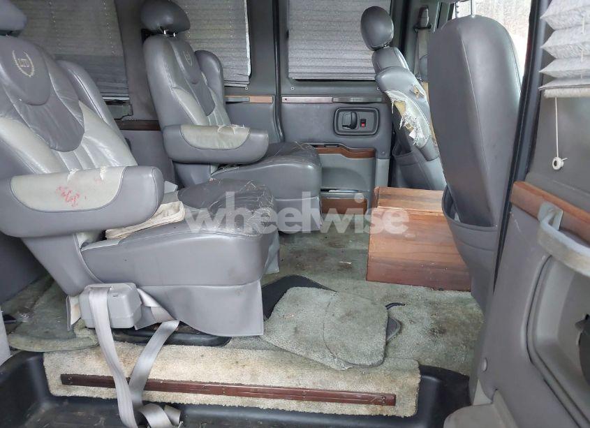 Photo 8 of 2003 Chevrolet Express UPFITTER (VIN 1GBFG15T531232871)